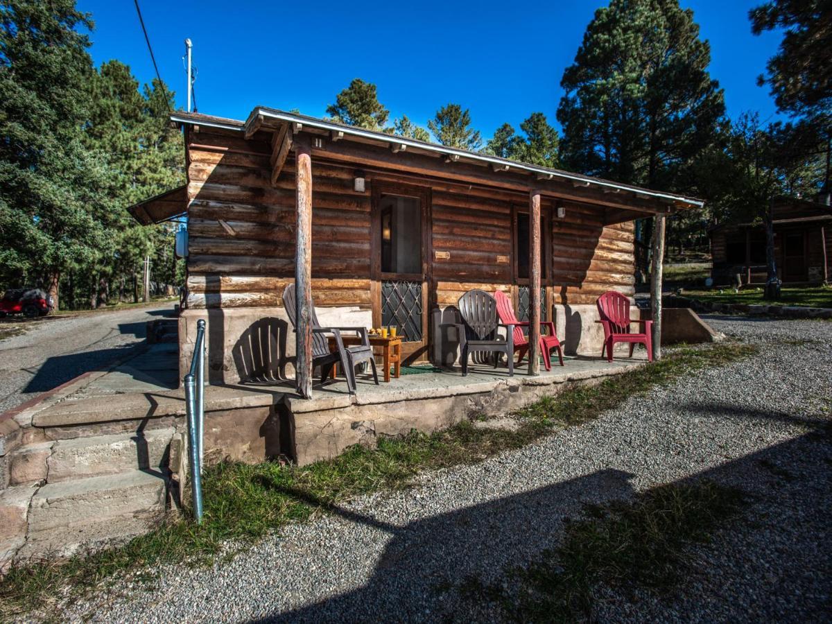 Apache Village Cabinette 11, Queen Bed, Midtown, Sleeps 2 Ruidoso Kültér fotó