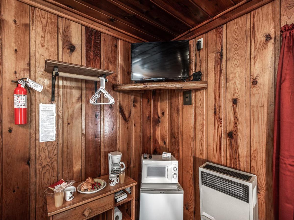 Apache Village Cabinette 11, Queen Bed, Midtown, Sleeps 2 Ruidoso Kültér fotó