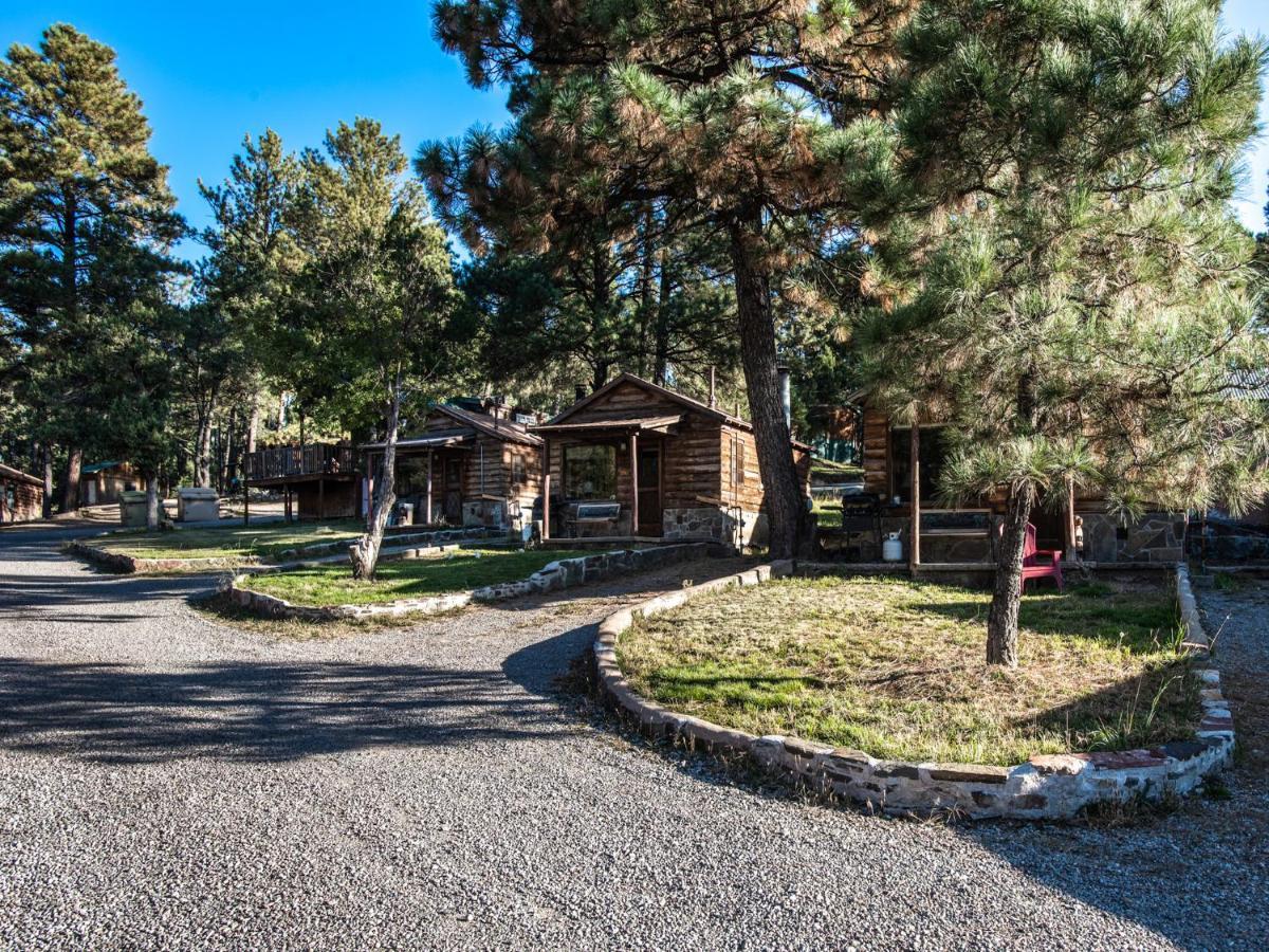 Apache Village Cabinette 11, Queen Bed, Midtown, Sleeps 2 Ruidoso Kültér fotó